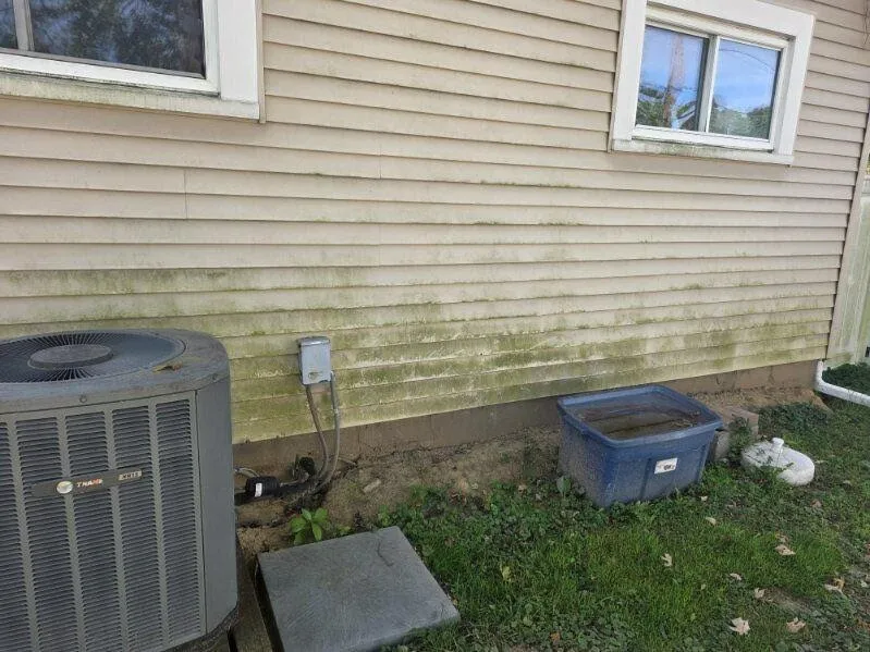 Slide of Rick'z Fix'z It All