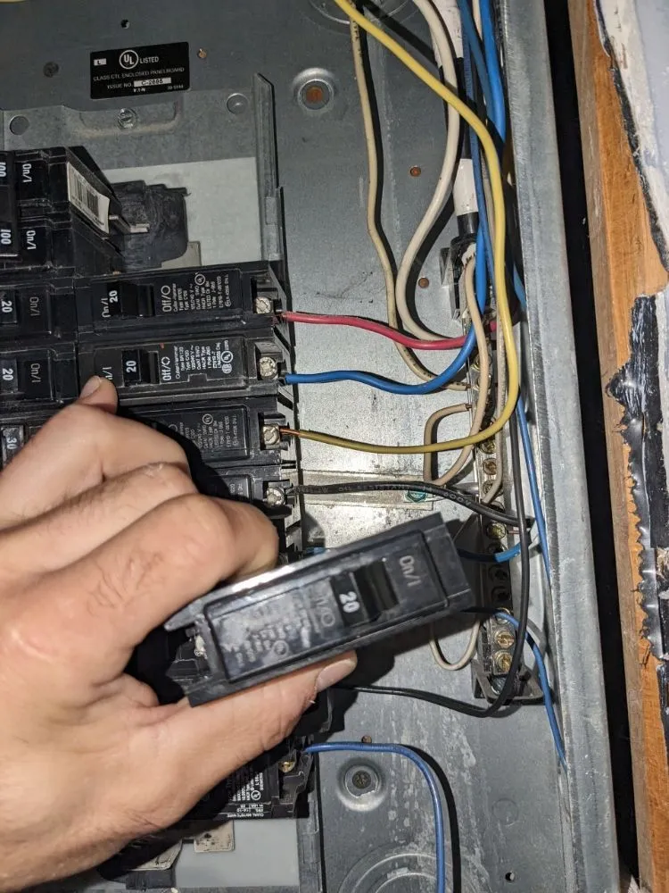 Slide of Ricliz Handyman Services