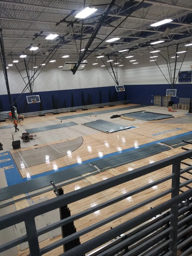 Emergency electrical service for homes in circuit breaker repair, by