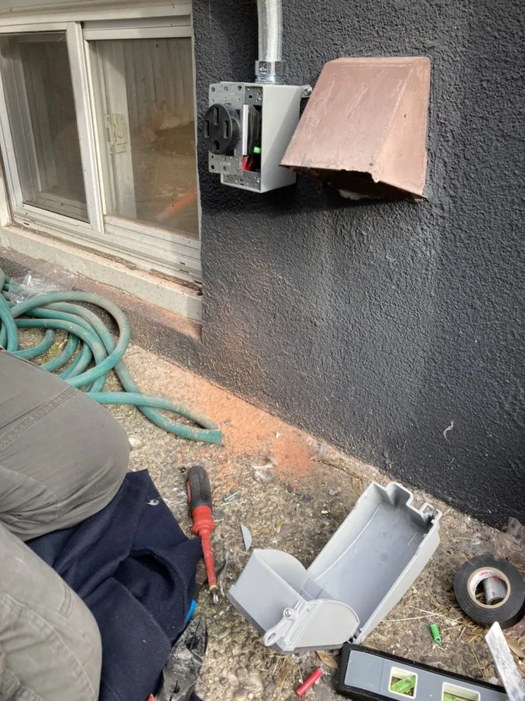 Emergency electrical service for homes in outlet and switch repair,  by 