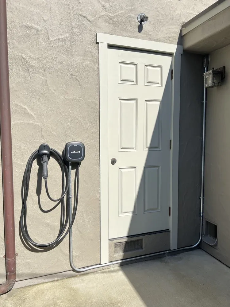 Affordable electrical repair experts serving Royal Oaks, CA - Ridgeline Electric
