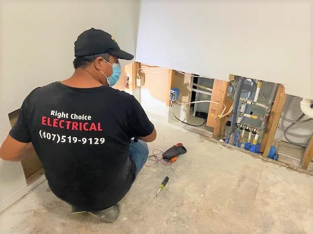 Slide of Right Choice Electrical