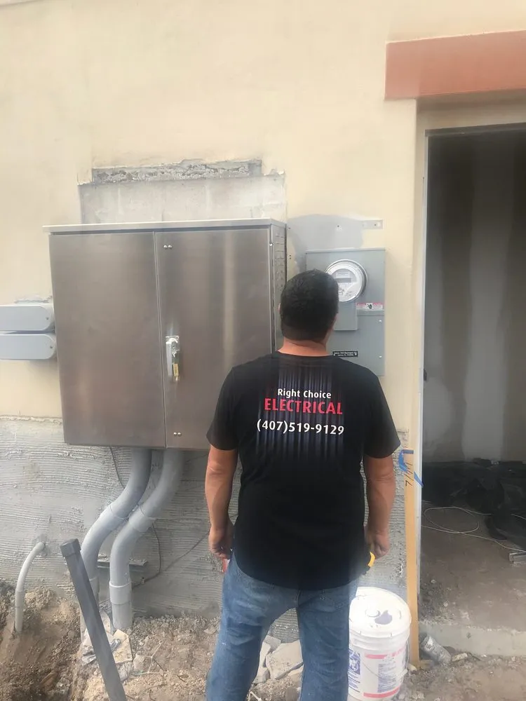 Slide of Right Choice Electrical