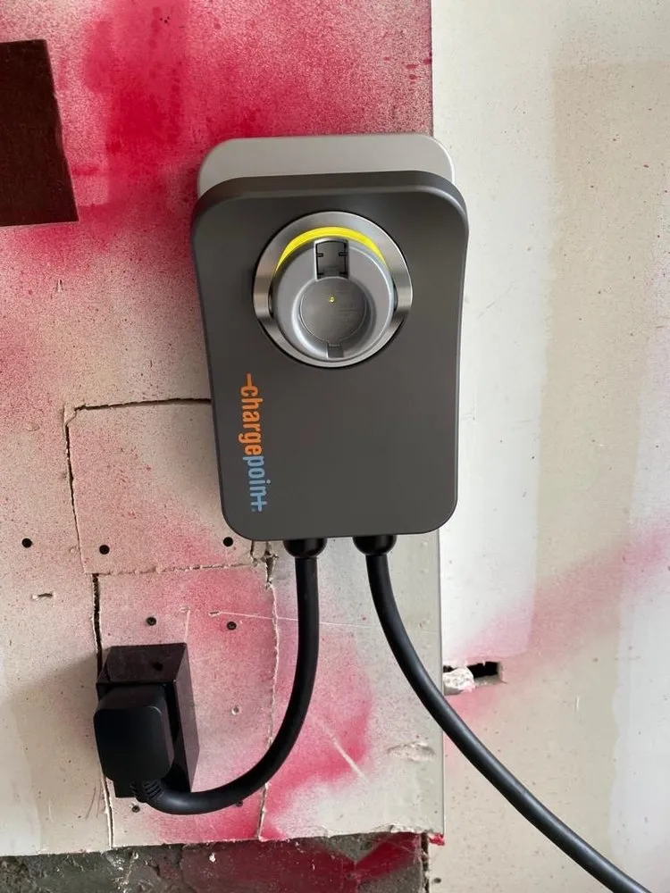 Slide of Right Electrician