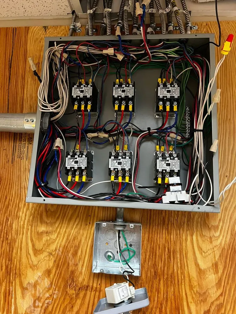 Slide of Right Electrik