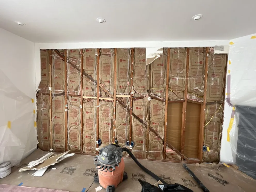 Expert electrician providing lighting installation in ,