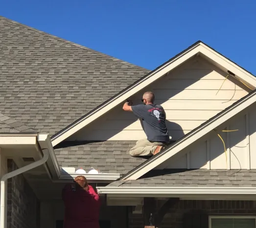 Expert electrician providing emergency electrical service in , 