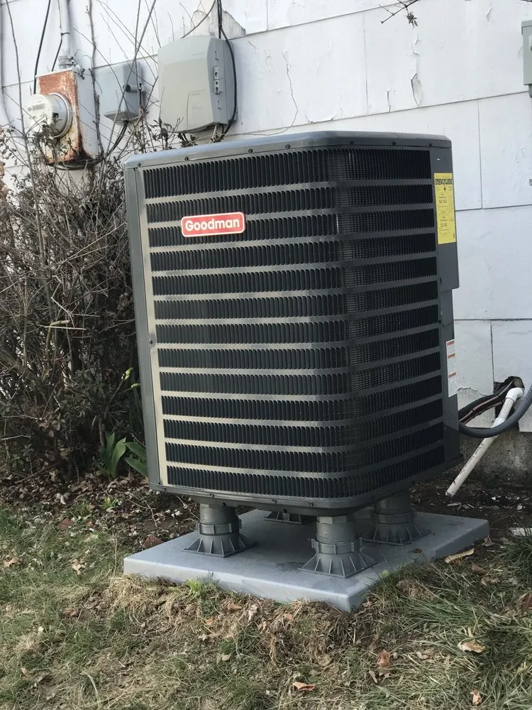 Professional outlet and switch repair service in ,  - Right Price Mechanical