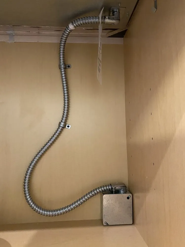 Slide of Right Touch Electrical