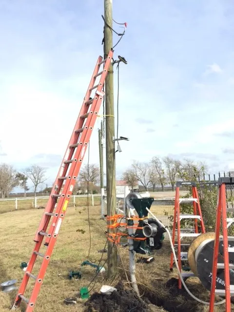 Slide of Right Touch Electrical