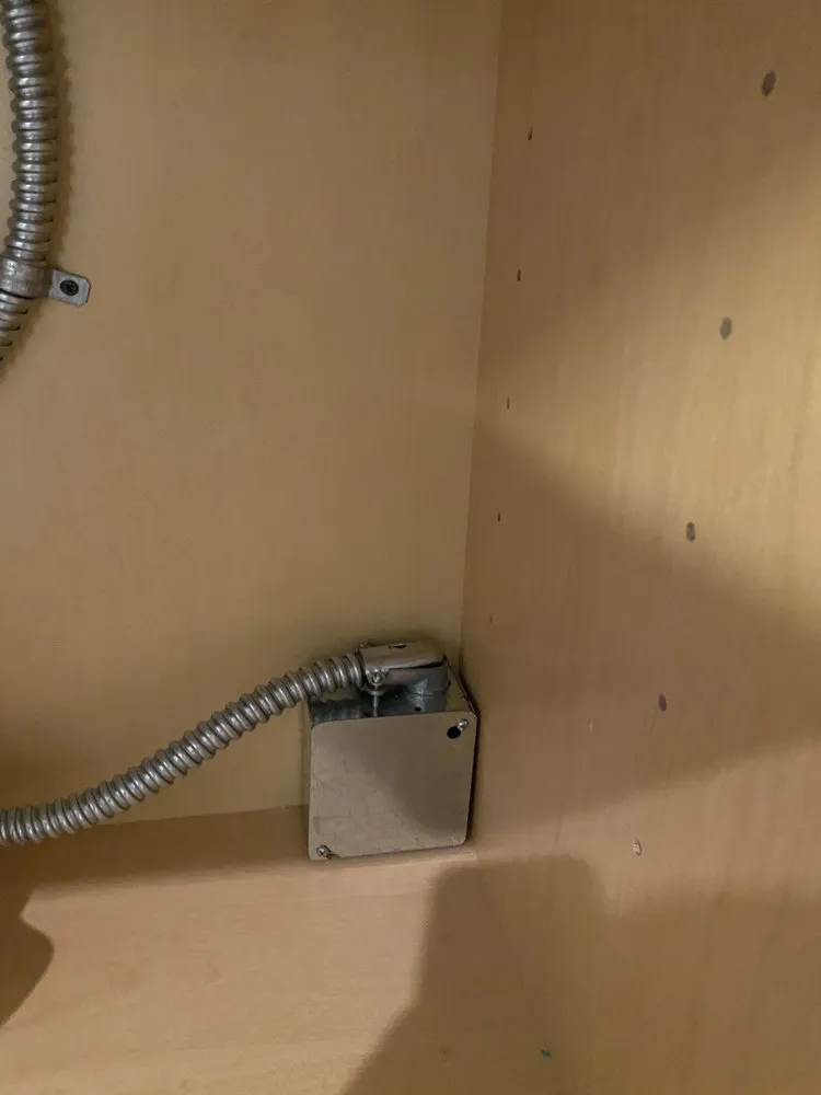 Slide of Right Touch Electrical