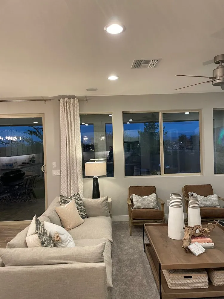 Slide of Rio Electric