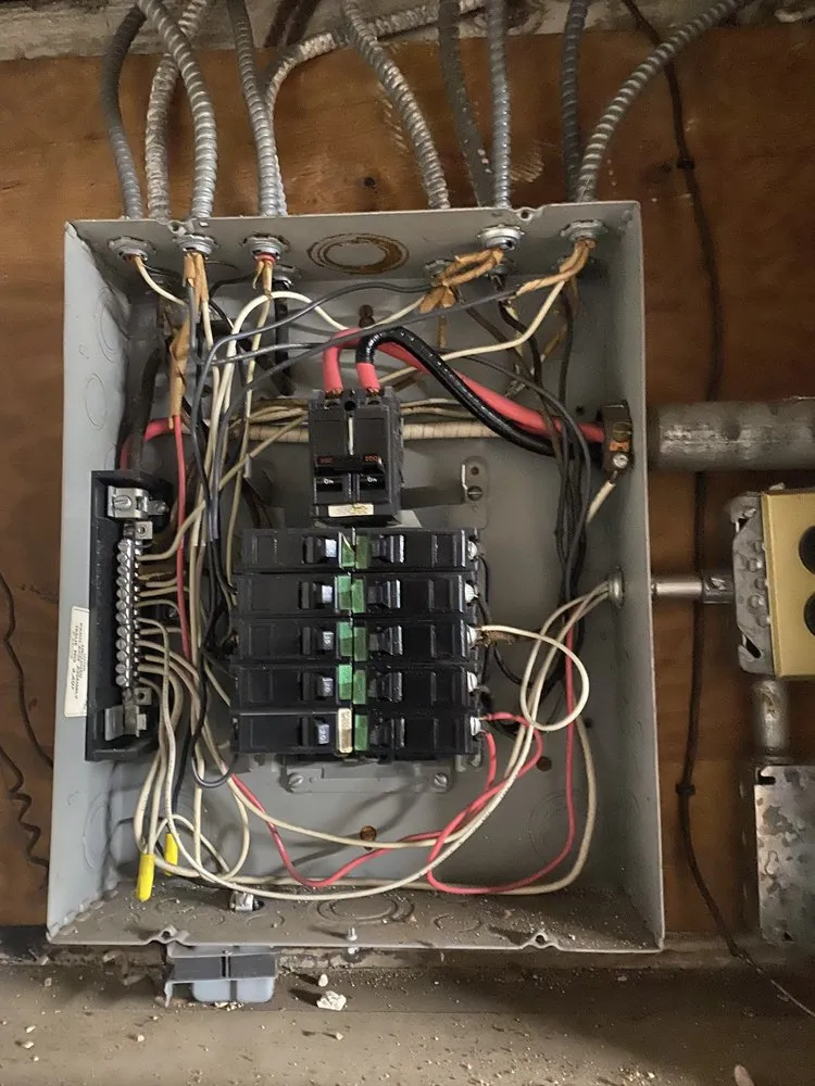 Affordable emergency electrical service service in , - Rising Circuits