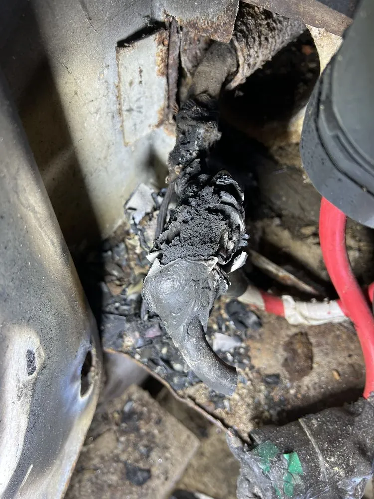 Slide of Rivera and Best Quality Electric