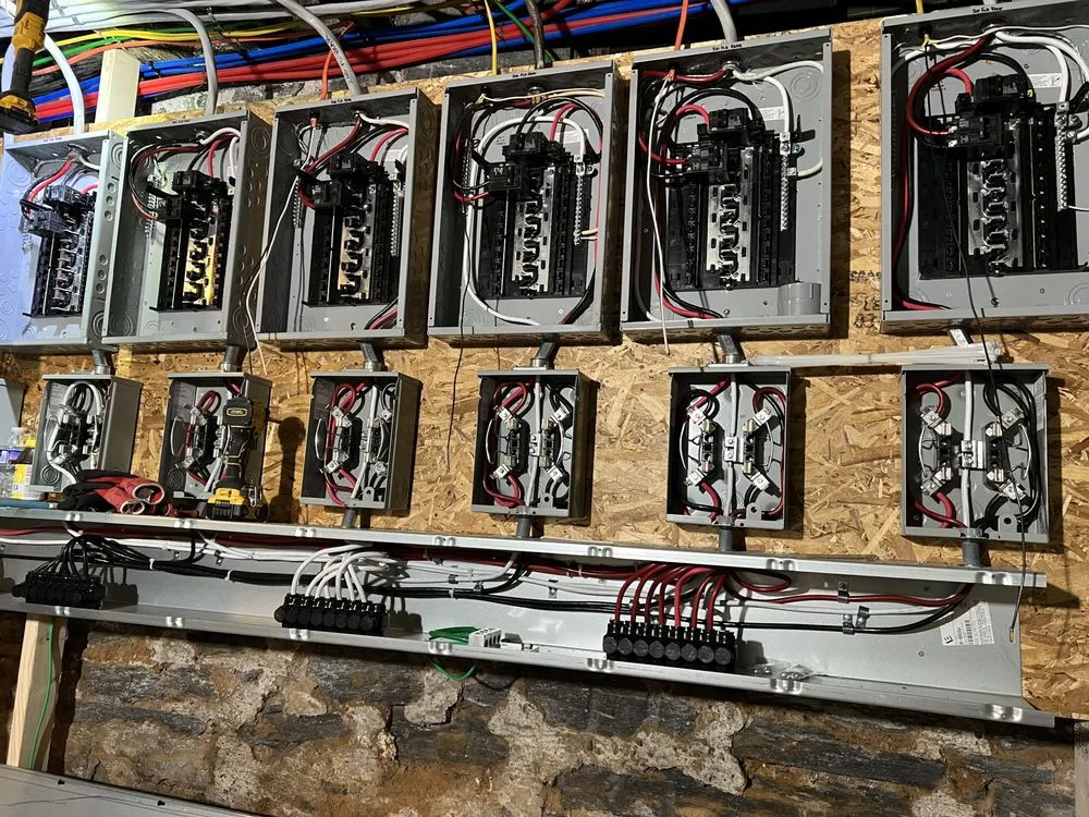 Slide of Rivera and Best Quality Electric