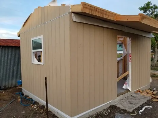 Rivera Services Logo