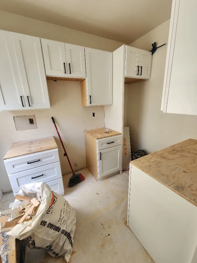 Slide of RiverHez Handyman