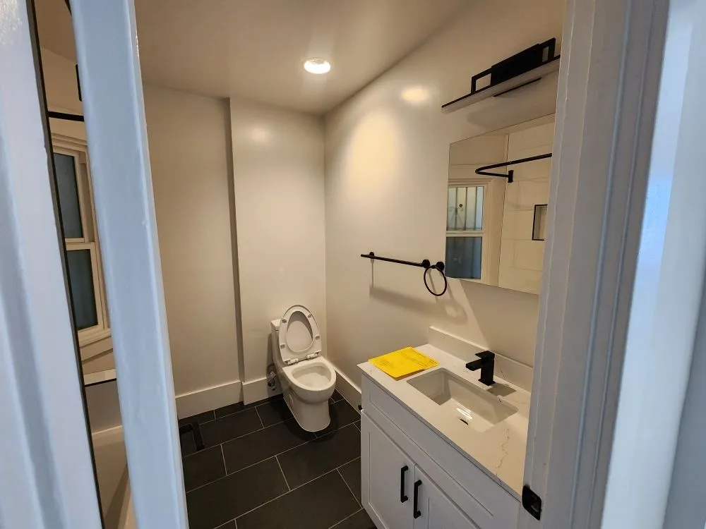 Slide of RiverHez Handyman