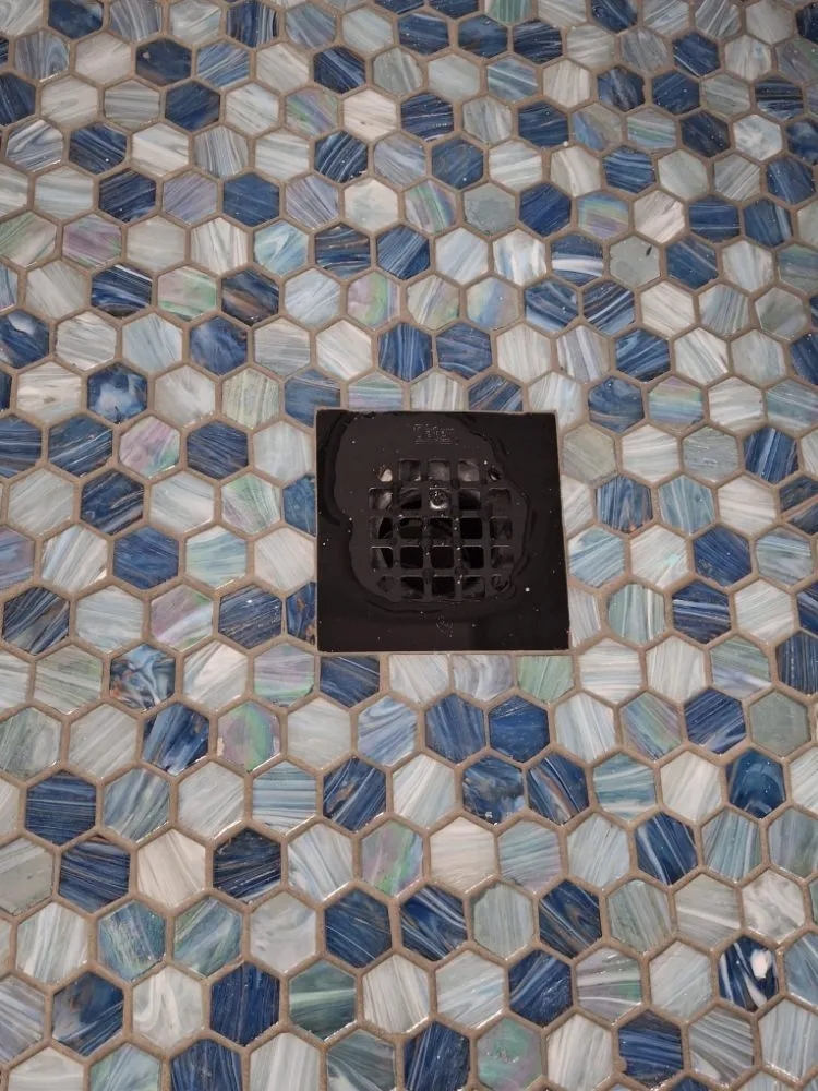 Professional emergency electrical service in ,  by Riveros General Remoleding