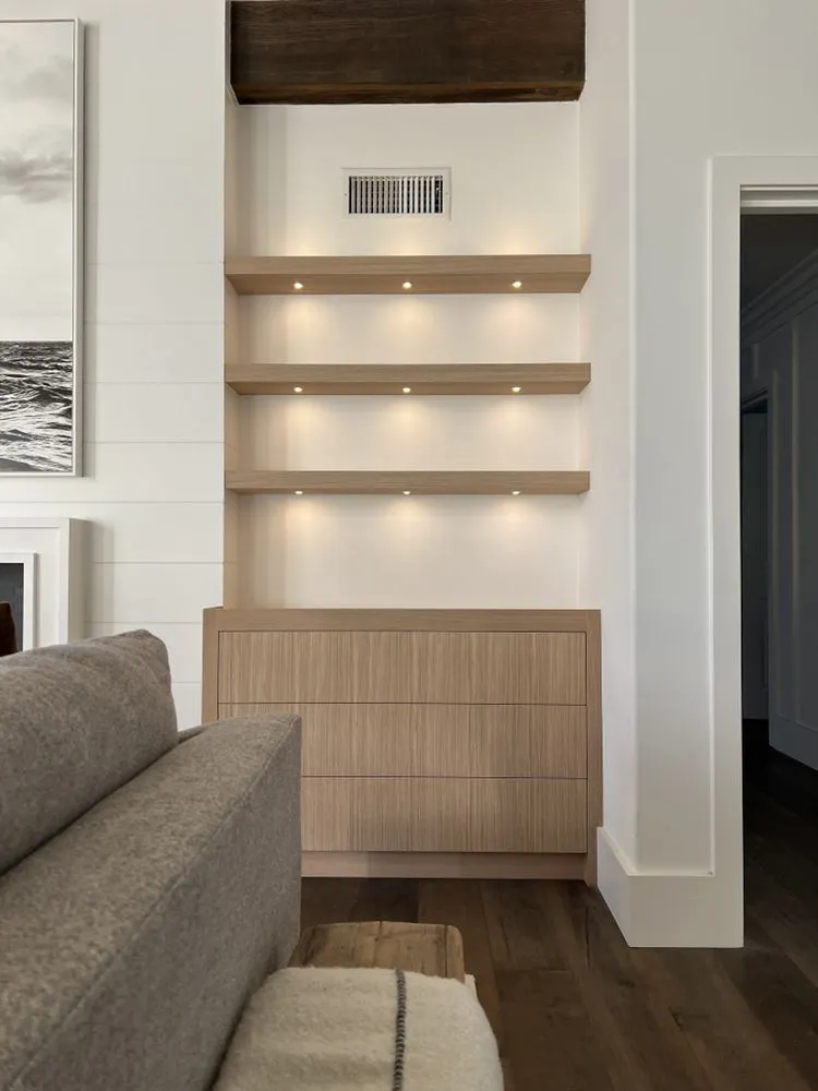 Slide of Rizo Electric