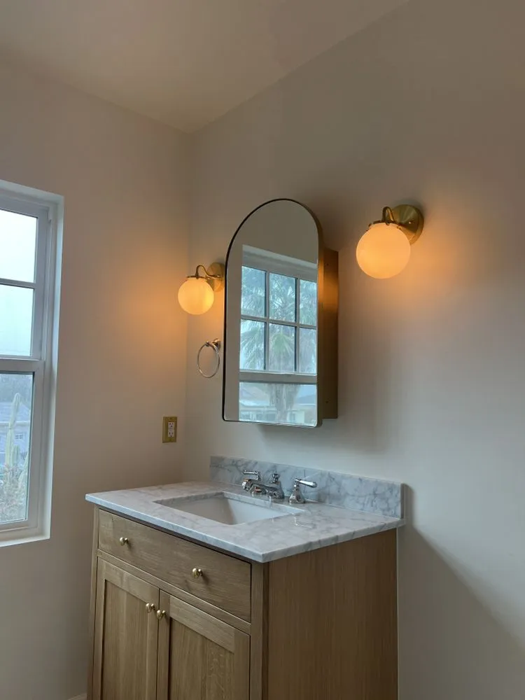 Slide of Rizo Electric