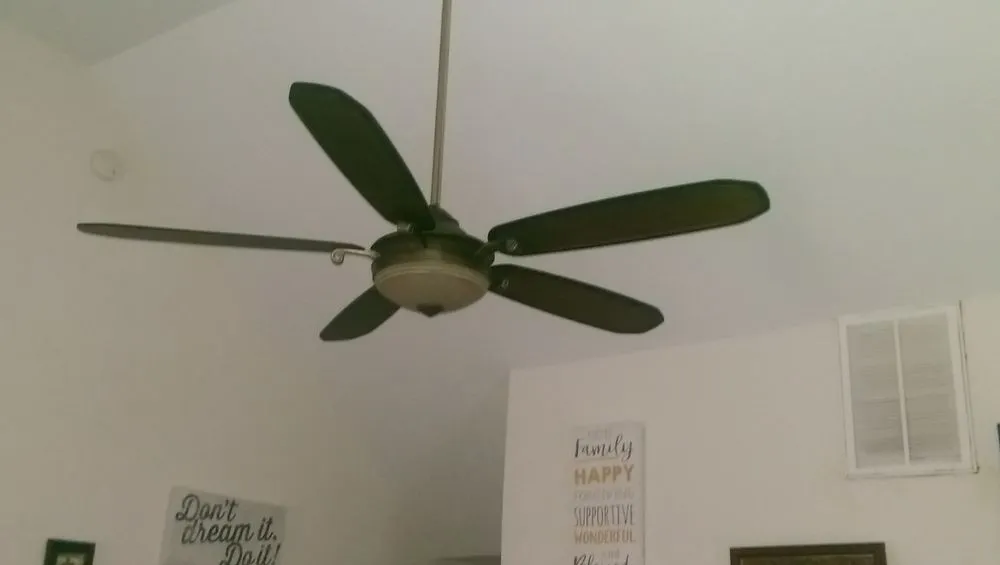 Slide of Rizzo Electric & Generator Services