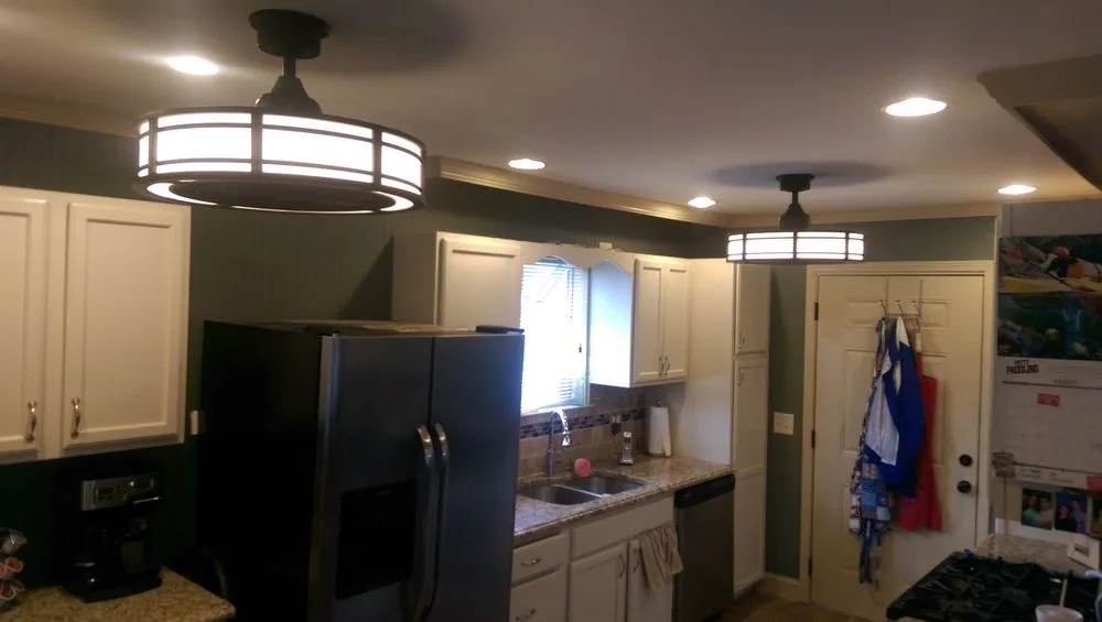 Professional electrician providing electrical repair in , 