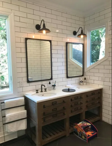 Slide of R&J Brothers Electric