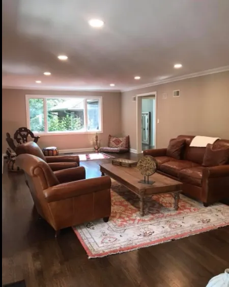 Slide of R&J Brothers Electric