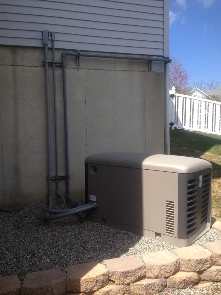 Expert emergency electrical service in ,  by R&J Brothers Electric