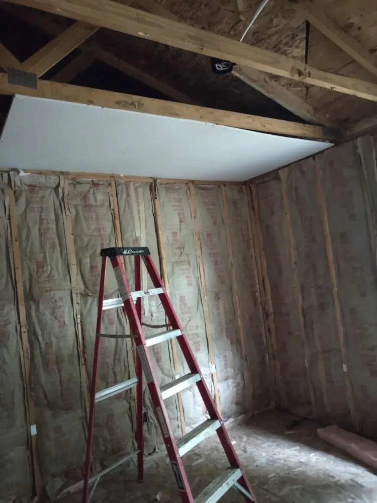 Slide of R&J Construction