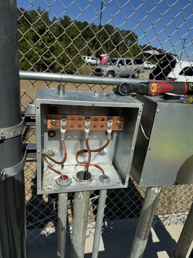 Slide of R&J Electric