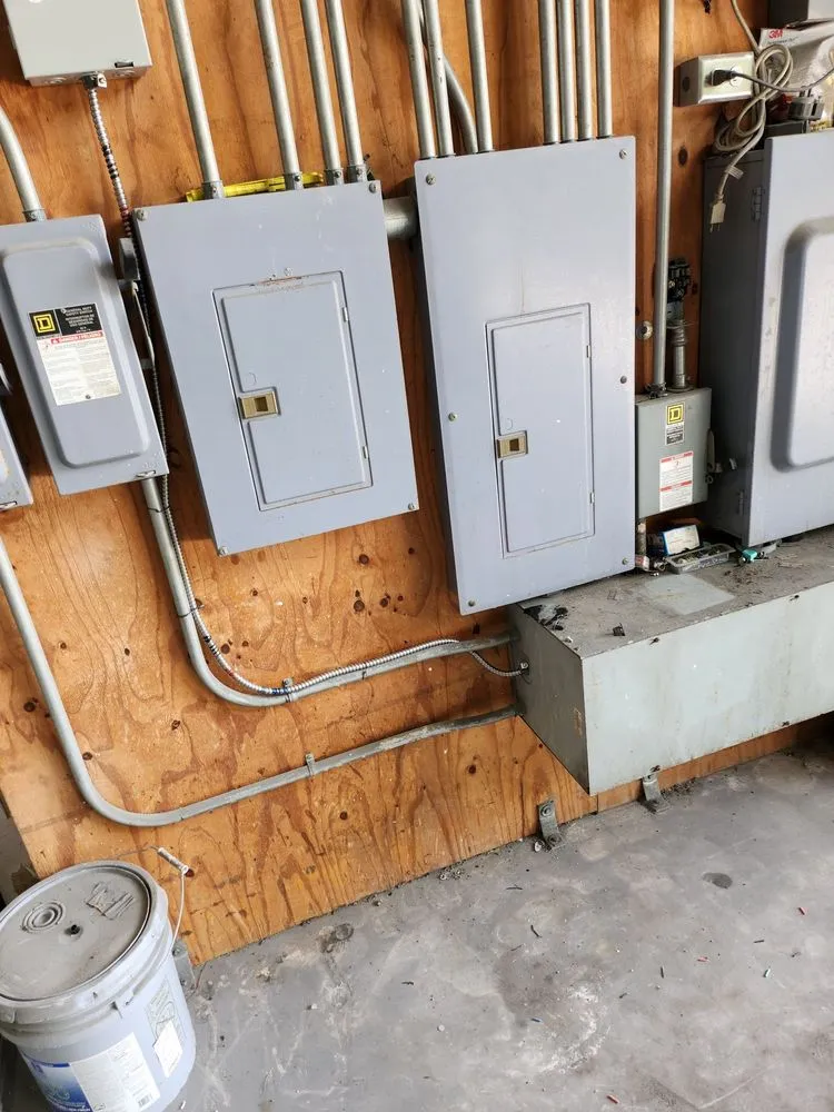 Slide of R&J Electrical and Construction Service