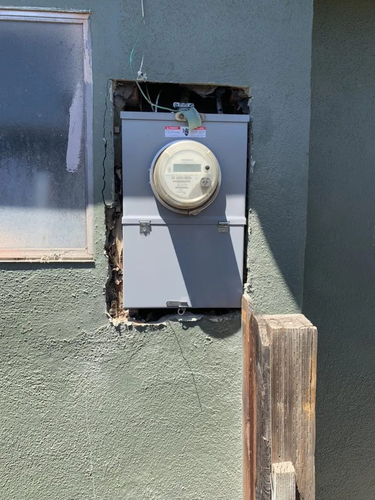 Slide of RJ Estrada Electric