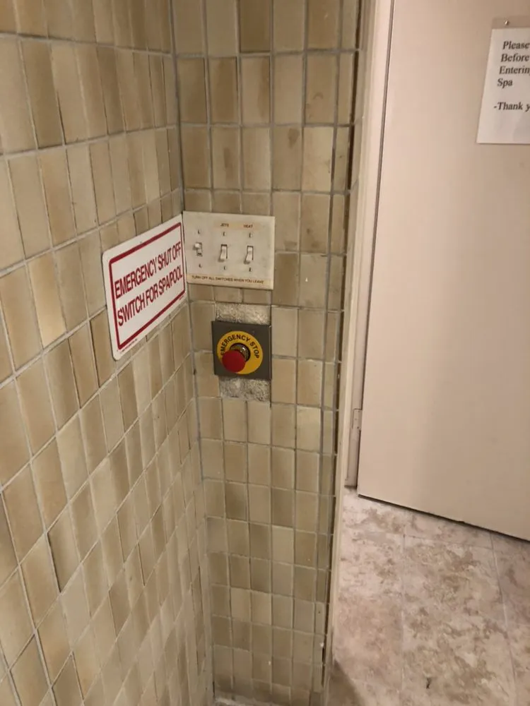 Slide of RJ Estrada Electric