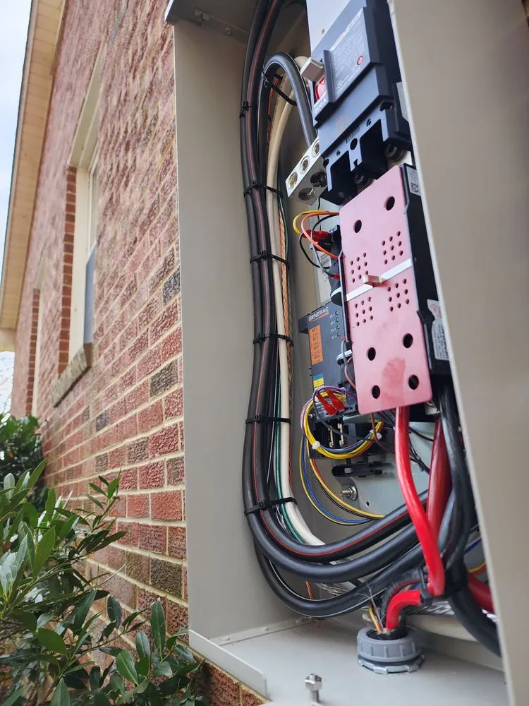Trusted electrician providing outlet and switch repair in Goldvein, VA - RJ Home Services
