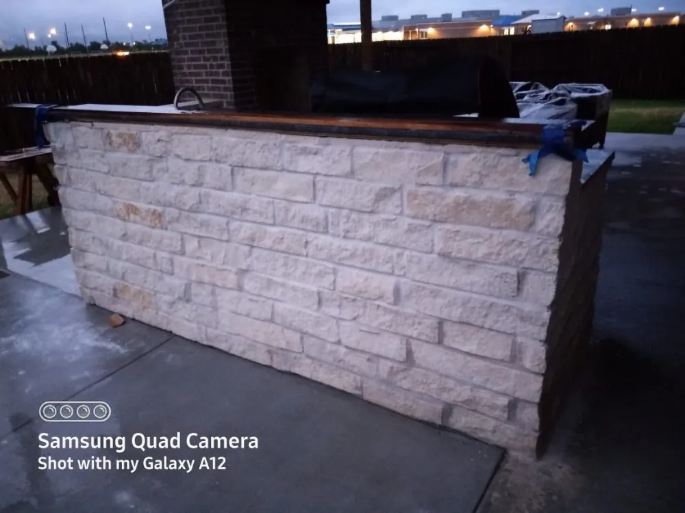 Certified lighting installation service in Old Rvr Wnfre, TX - R&J Perez General Contractors