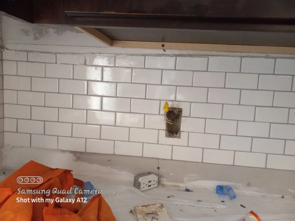 Licensed electrical repair experts serving Old Rvr Wnfre, TX - R&J Perez General Contractors