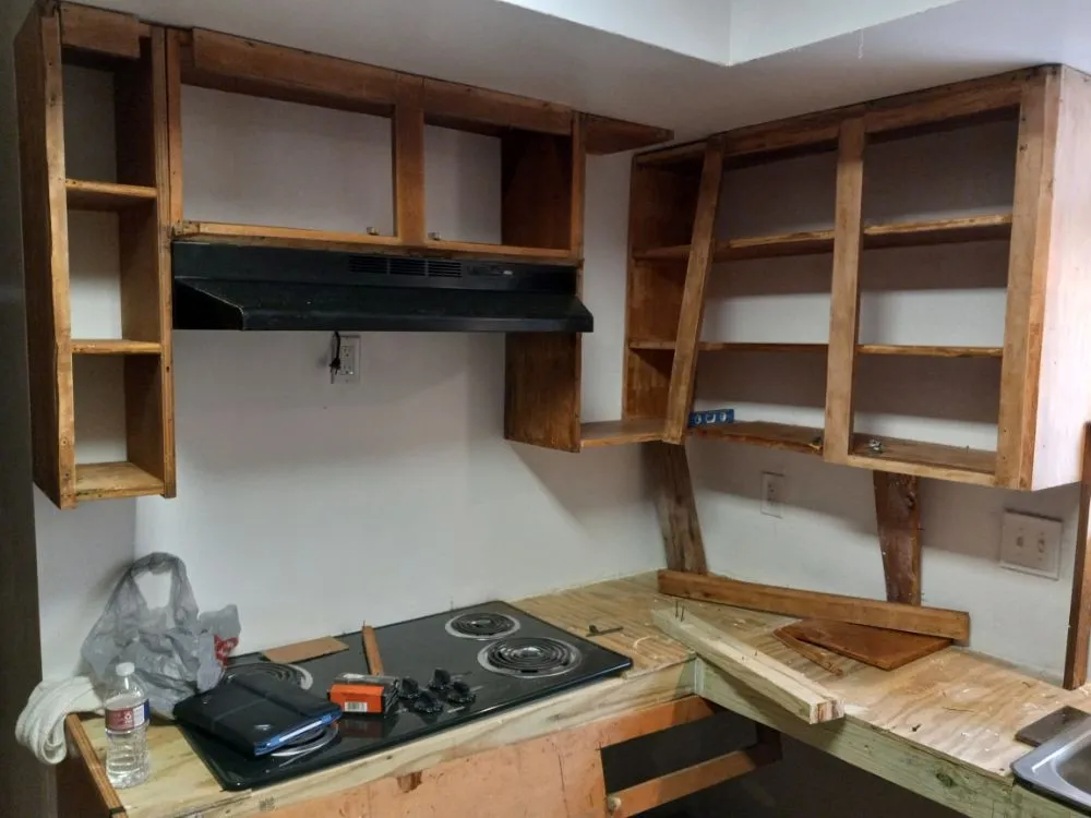 Licensed electrical repair experts serving Old Rvr Wnfre, TX - R&J Perez General Contractors