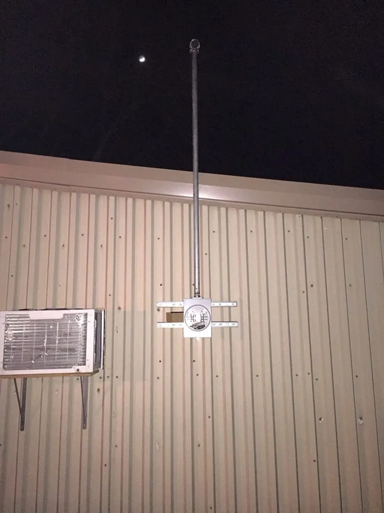 Slide of RJ's Electric