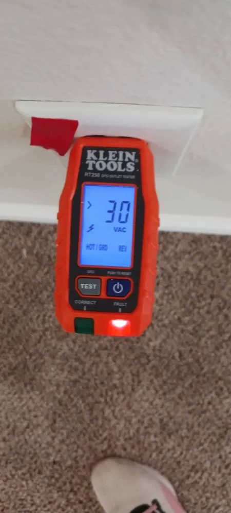 Emergency electrician providing outlet and switch repair in Allenhurst, GA - Rjw Electrical Services And Handyman