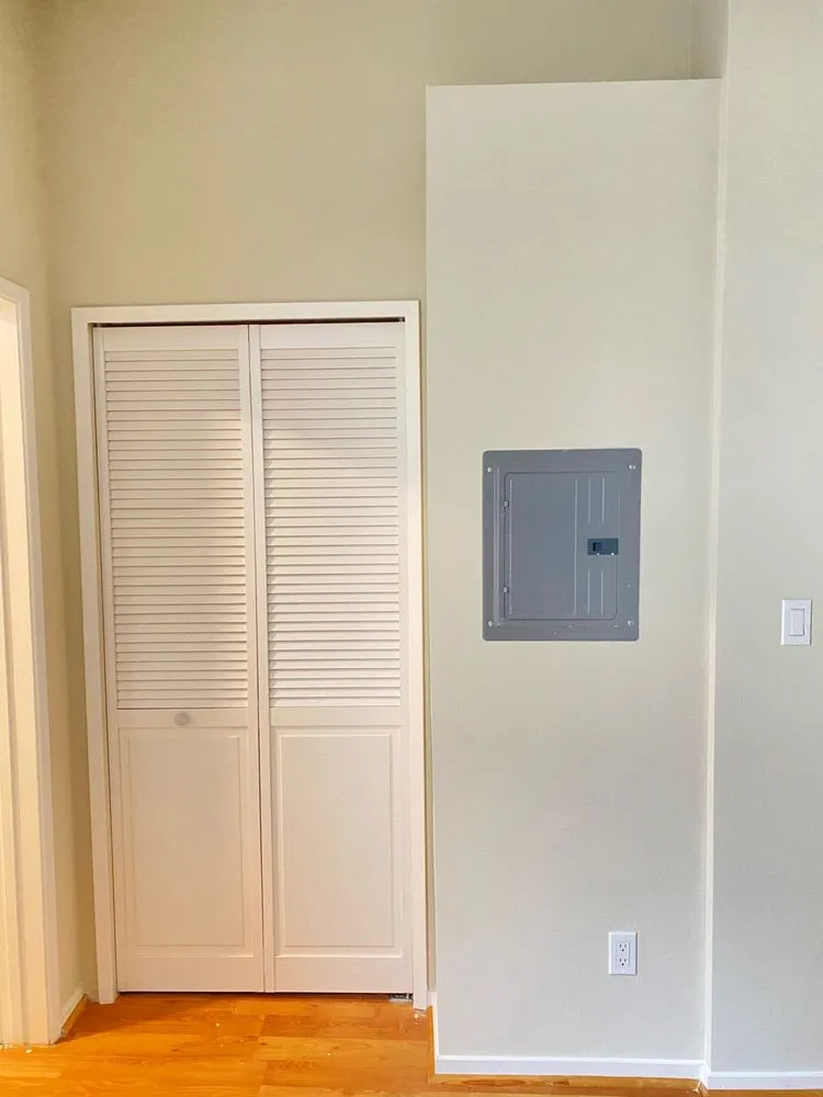 Slide of R&K Electric & Remodeling Service