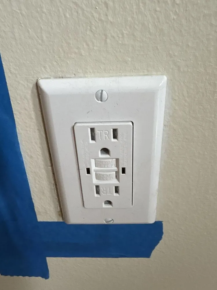 Slide of R&K Electric & Remodeling Service