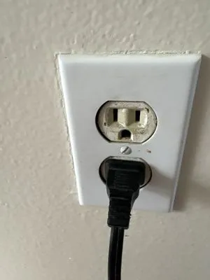 R&K Electric & Remodeling Service Logo