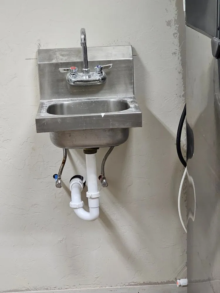 Slide of R&M Mechanical and Construction