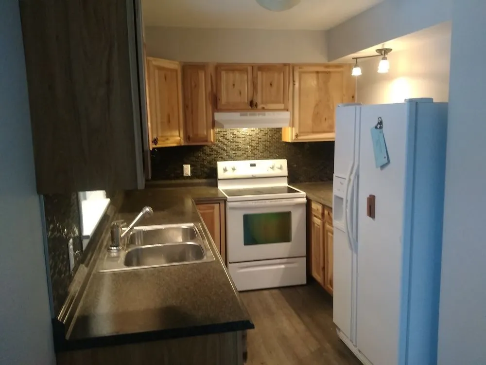 Slide of RMB Handyman