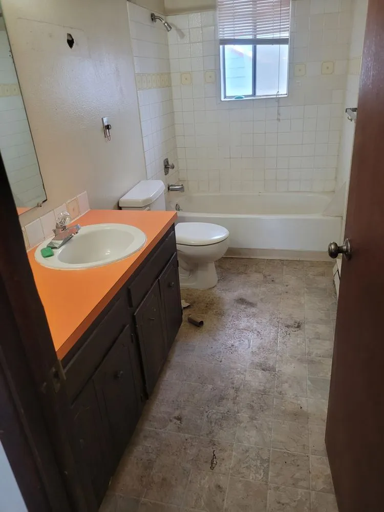 Slide of RMB Handyman