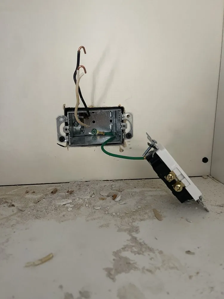 Slide of RMG Electrician