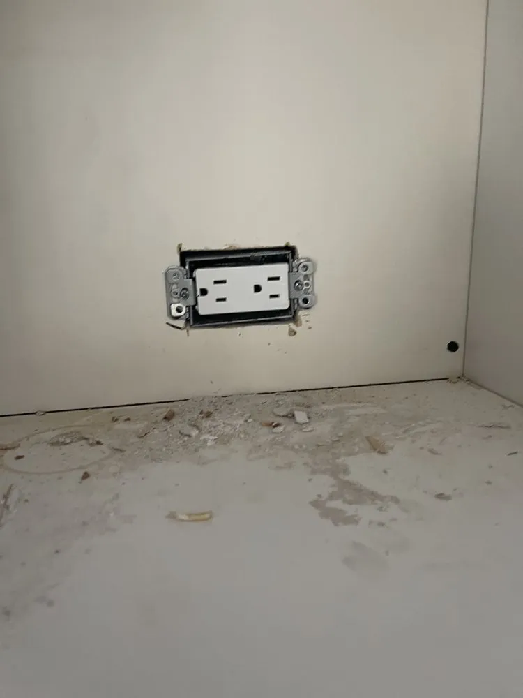 Affordable wiring installation experts serving Lindenhurst, NY - RMG Electrician