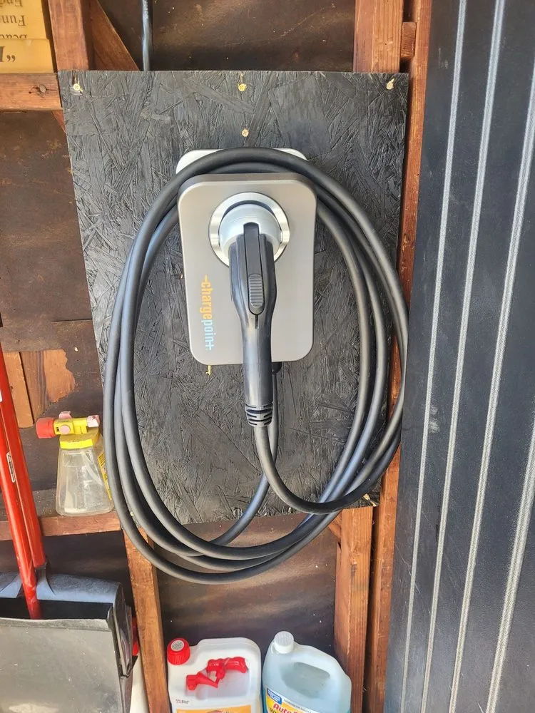 Reliable outlet and switch repair experts serving ,  - RNG Electrical